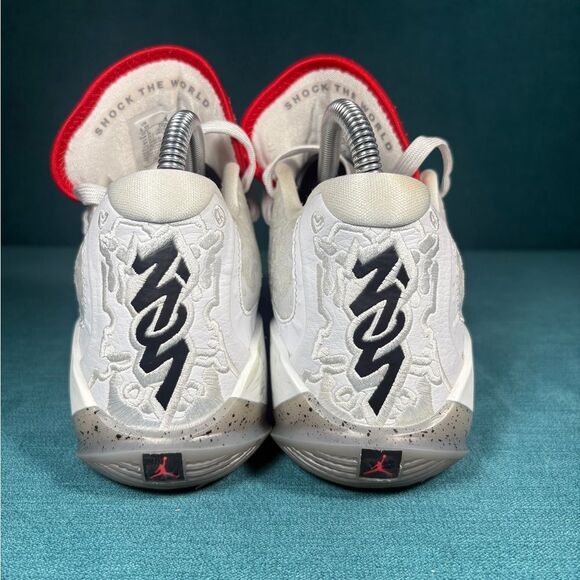 Size 6.5Y/8Women - Nike Air Jordan Zion 3 shoe - Picture 2 of 9